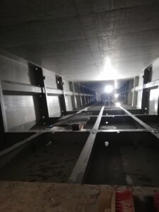 05.08.2025 Wnętrze konstrukcji mostu